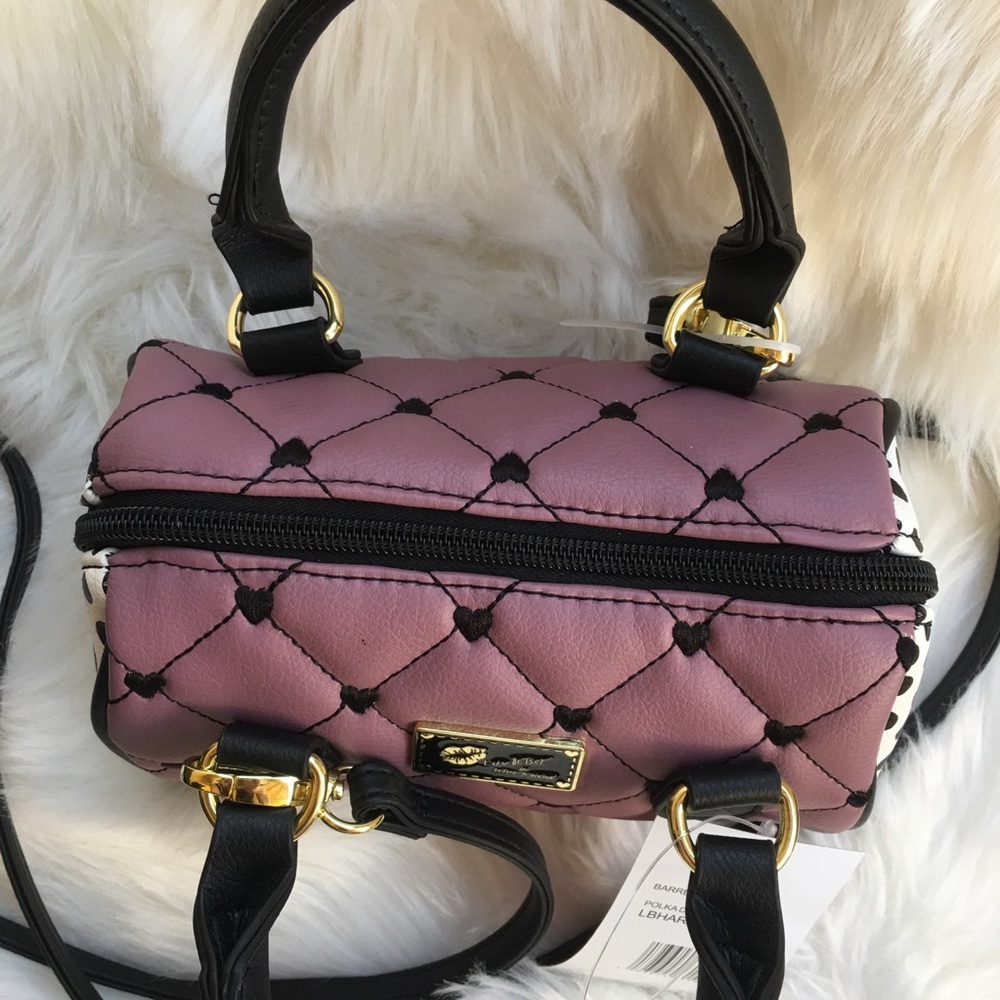 Betsey Johnson crossbody bag mini barrel quilted - Picture 5 of 8